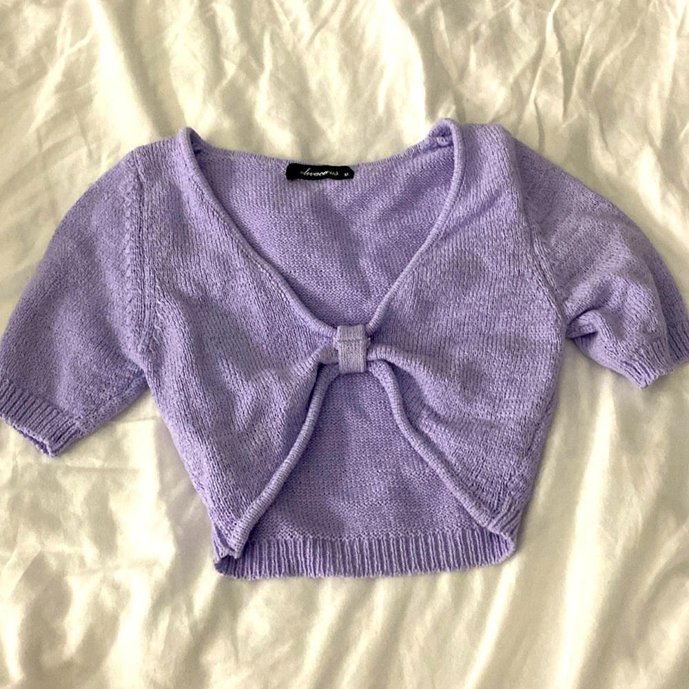 Olivaceous top